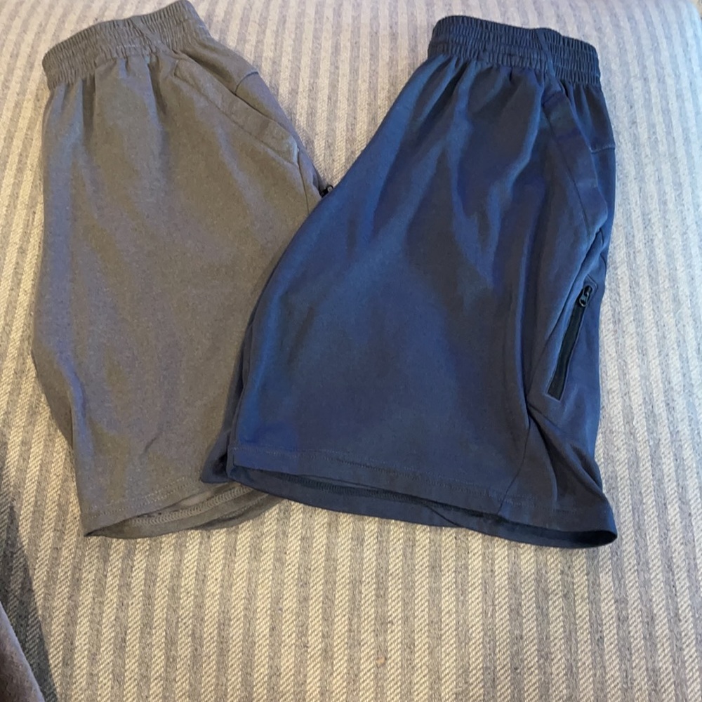 Men’s Champions Shorts - Picture 1 of 9